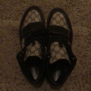 Gucci Shoes - Gucci high top monogram fashion Gucci Shoes - Gucci high top monogram fashion